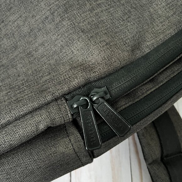 Herschel Tech Daypack Mid, Black Crosshatch - Picture 4 of 14